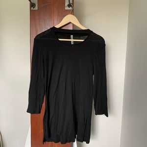 NWOT Michael Stars Cutout Neck Long Sleeve Tunic T